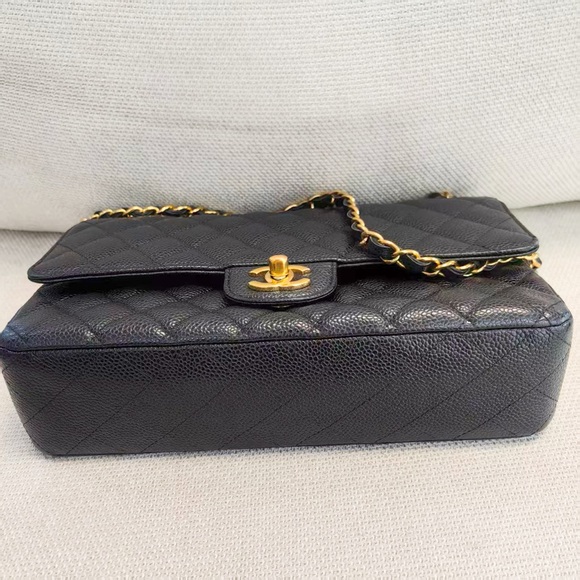 CHANEL Classic Flap CF genuine brand black crossbody shoulder bag - Picture 4 of 12